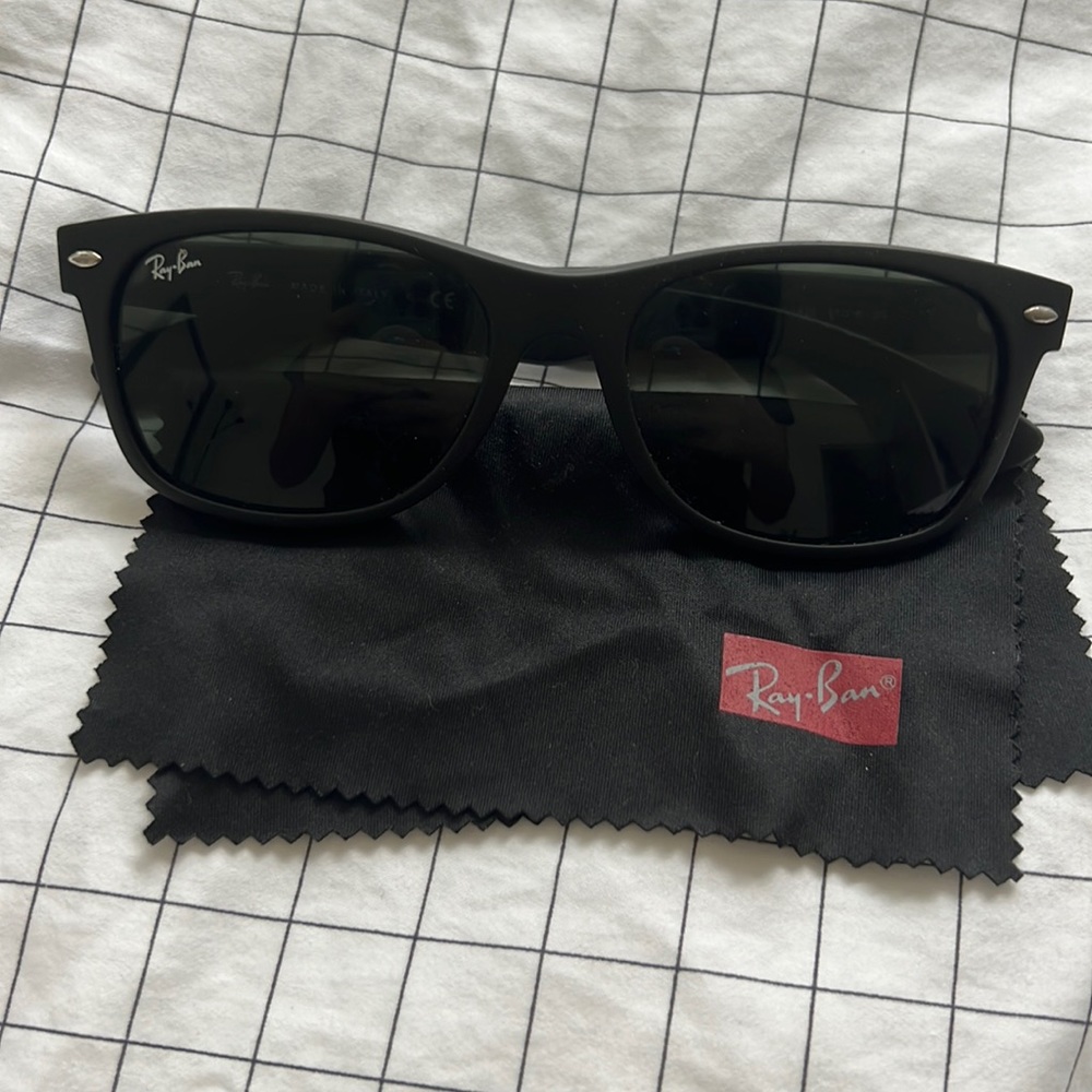 Ray Ban new wayfarer